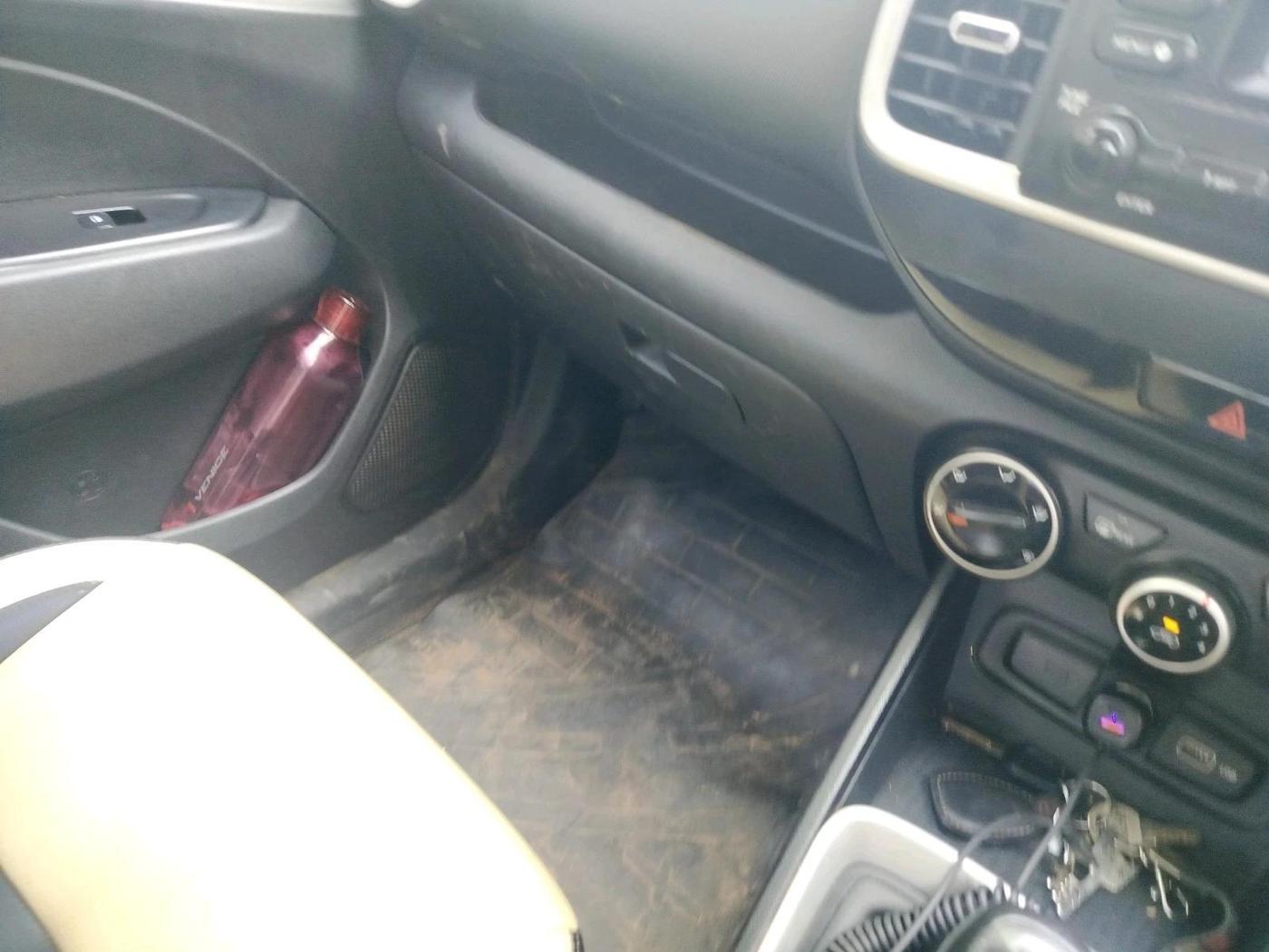 2021 Hyundai VENUE S 1.2, Petrol, Manual, 92,617 km, interior