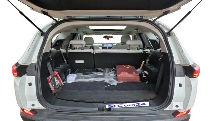 2021 Tata Safari XZA PLUS, Diesel, Automatic, 1,00,412 km, exterior