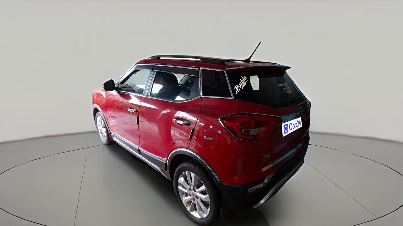 2021 Mahindra XUV300 W8 1.5 DIESEL, Diesel, Manual, 1,60,347 km, exterior