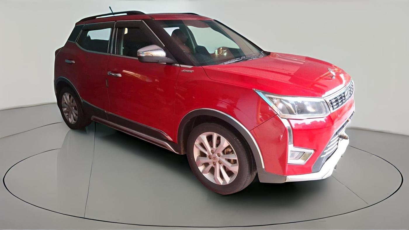 2021 Mahindra XUV300 W8 1.5 DIESEL, Diesel, Manual, 1,60,347 km, exterior