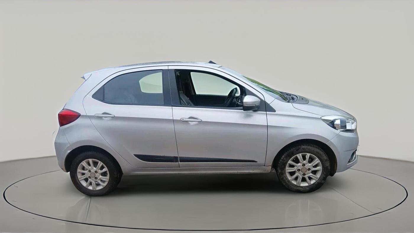 2016 Tata Tiago XZ PETROL, Petrol, Manual, 79,439 km, exterior