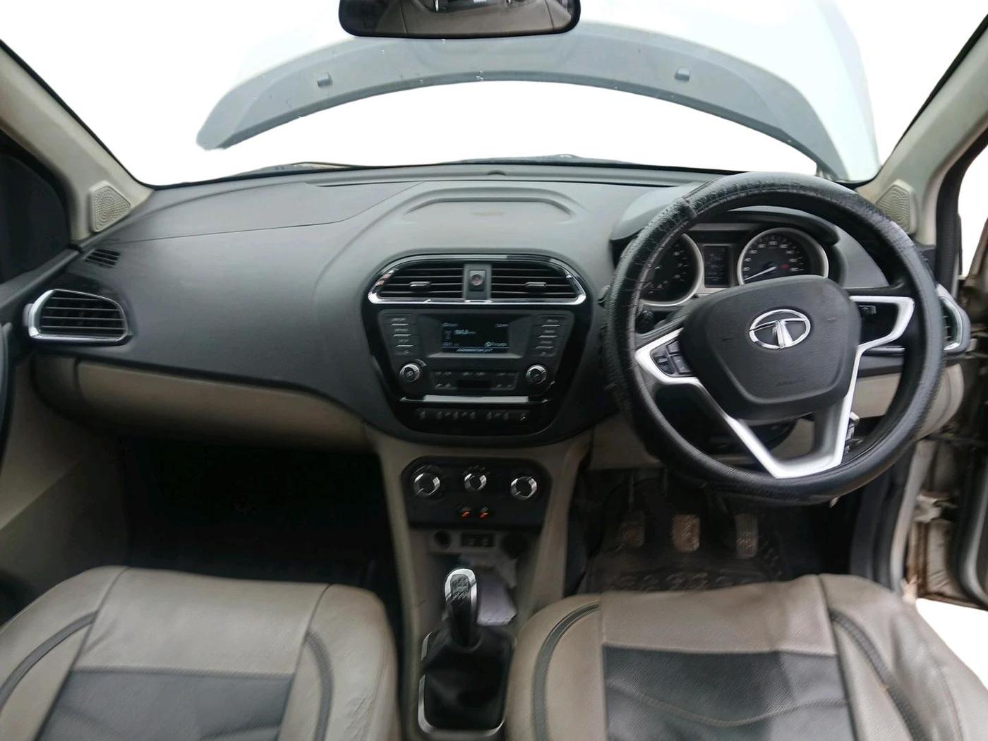 2016 Tata Tiago XZ PETROL, Petrol, Manual, 79,439 km, interior