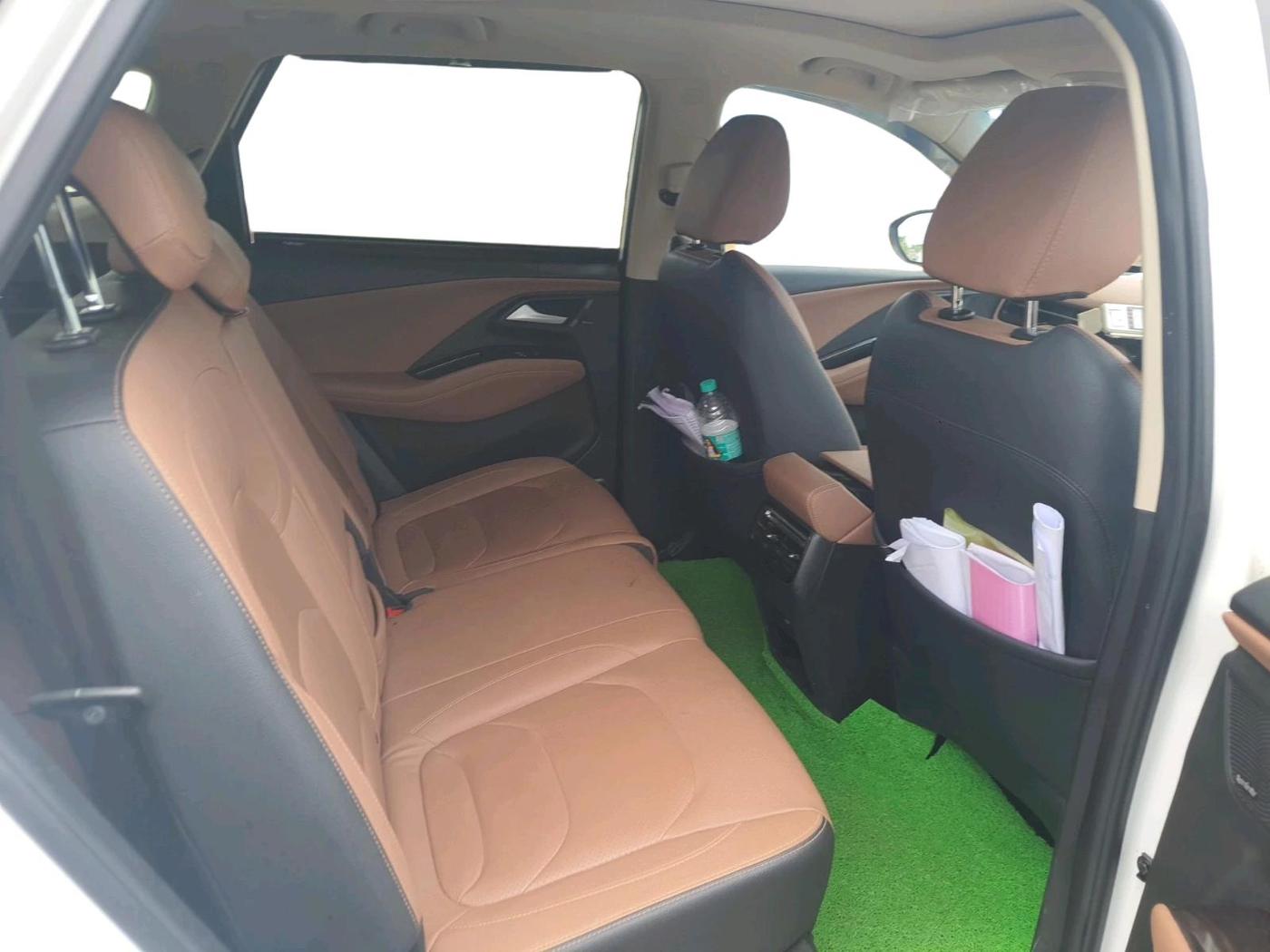 2023 MG HECTOR PLUS SAVVY PRO 1.5 TURBO CVT 7 STR, Petrol, Automatic, 22,794 km, interior