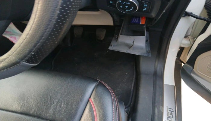 2020 Ford Ecosport TITANIUM 1.5L DIESEL, Diesel, Manual, 27,100 km, interior