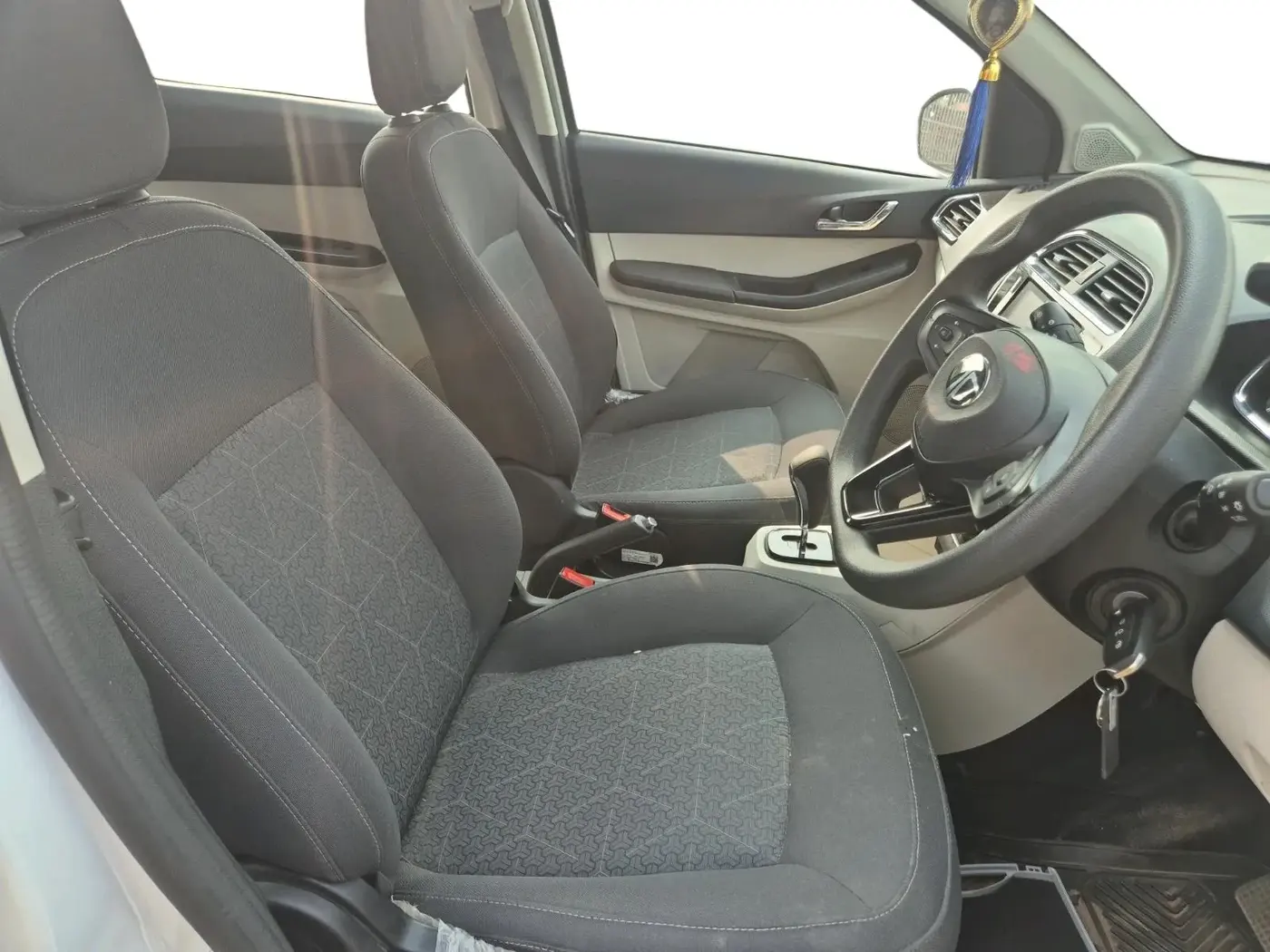2024 Tata Tiago XZA PLUS DUAL TONE PETROL, Petrol, Automatic, 11,000 km, interior