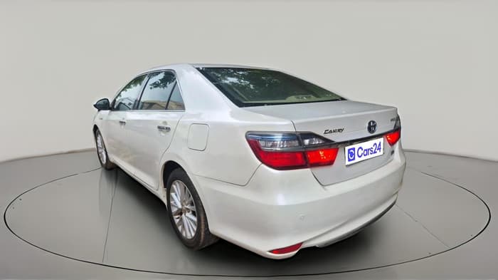 2016 Toyota Camry HYBRID, Hybrid, Automatic, 2,10,675 km, exterior