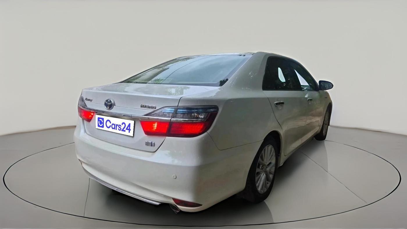 2016 Toyota Camry HYBRID, Hybrid, Automatic, 2,10,675 km, exterior