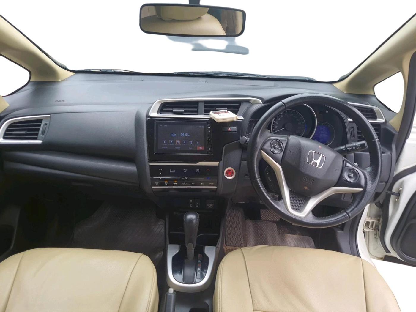 2019 Honda Jazz 1.2L I-VTEC VX CVT, Petrol, Automatic, 1,10,409 km, interior