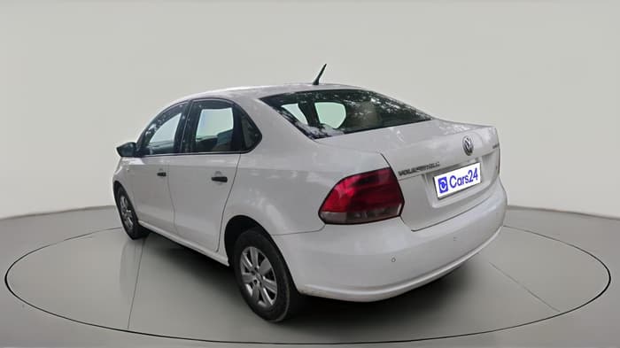 2012 Volkswagen Vento TRENDLINE DIESEL 1.6, Diesel, Manual, 1,51,304 km, exterior