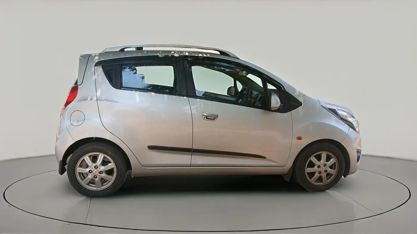 2017 Chevrolet Beat LT PETROL, Petrol, Manual, 65,933 km, exterior