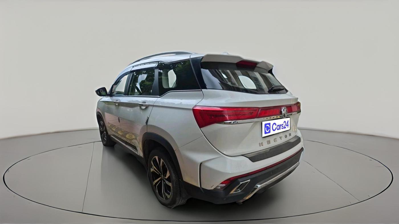 2024 MG HECTOR SAVVY PRO 1.5 TURBO CVT PETROL, Petrol, Automatic, 16,064 km, exterior