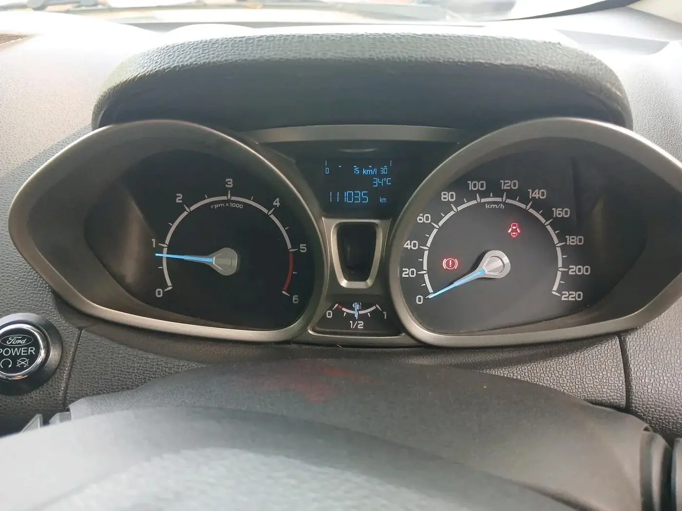 2015 Ford Ecosport TITANIUM 1.5L DIESEL, Diesel, Manual, 1,11,035 km, interior