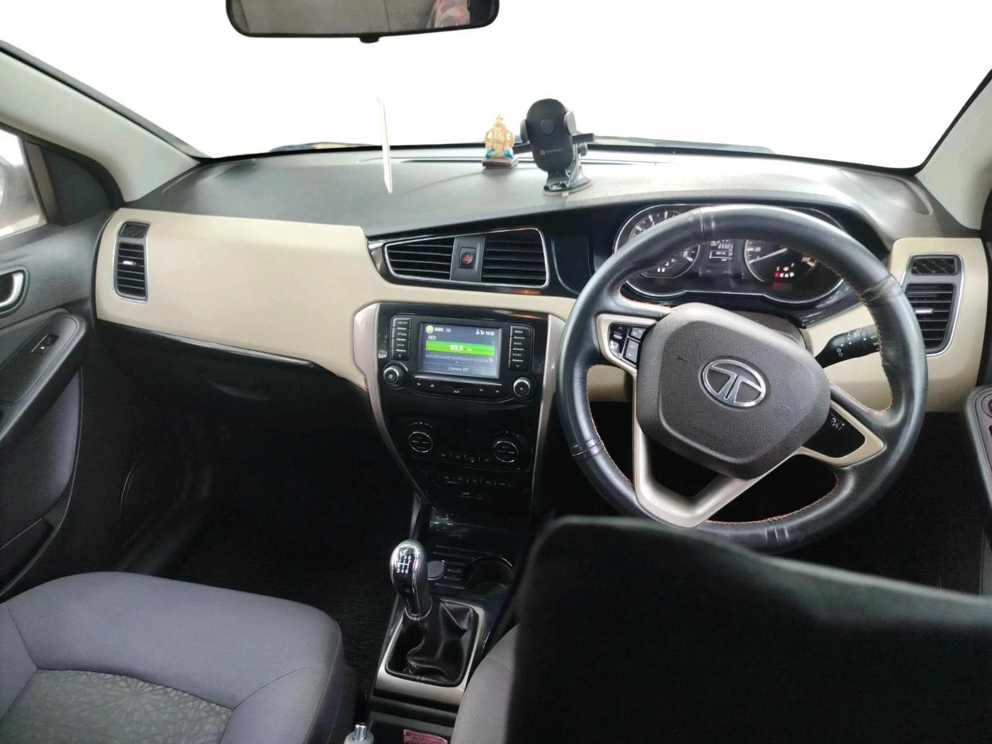 2015 Tata Zest XT PETROL, Petrol, Manual, 65,905 km, interior