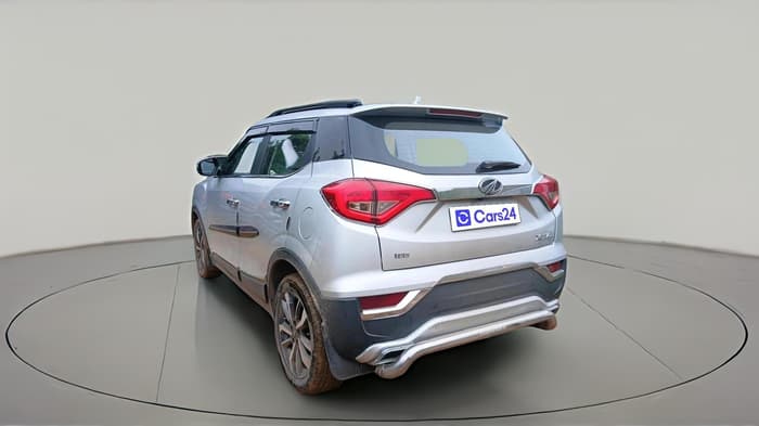 2022 Mahindra XUV300 W8 (O) 1.2 PETROL, Petrol, Manual, 37,859 km, exterior
