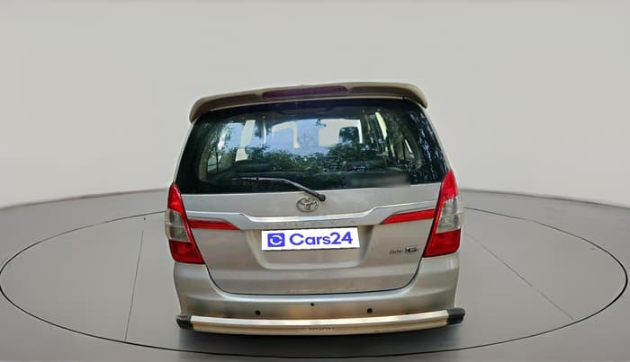 2015 Toyota Innova 2.5 GX 8 STR, Diesel, Manual, 2,47,443 km, exterior