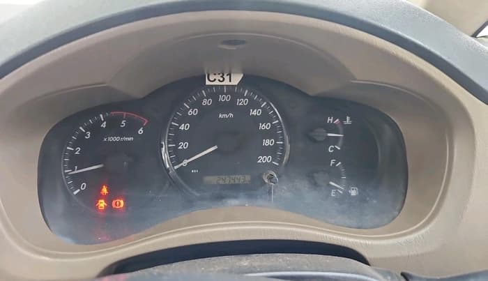 2015 Toyota Innova 2.5 GX 8 STR, Diesel, Manual, 2,47,443 km, interior