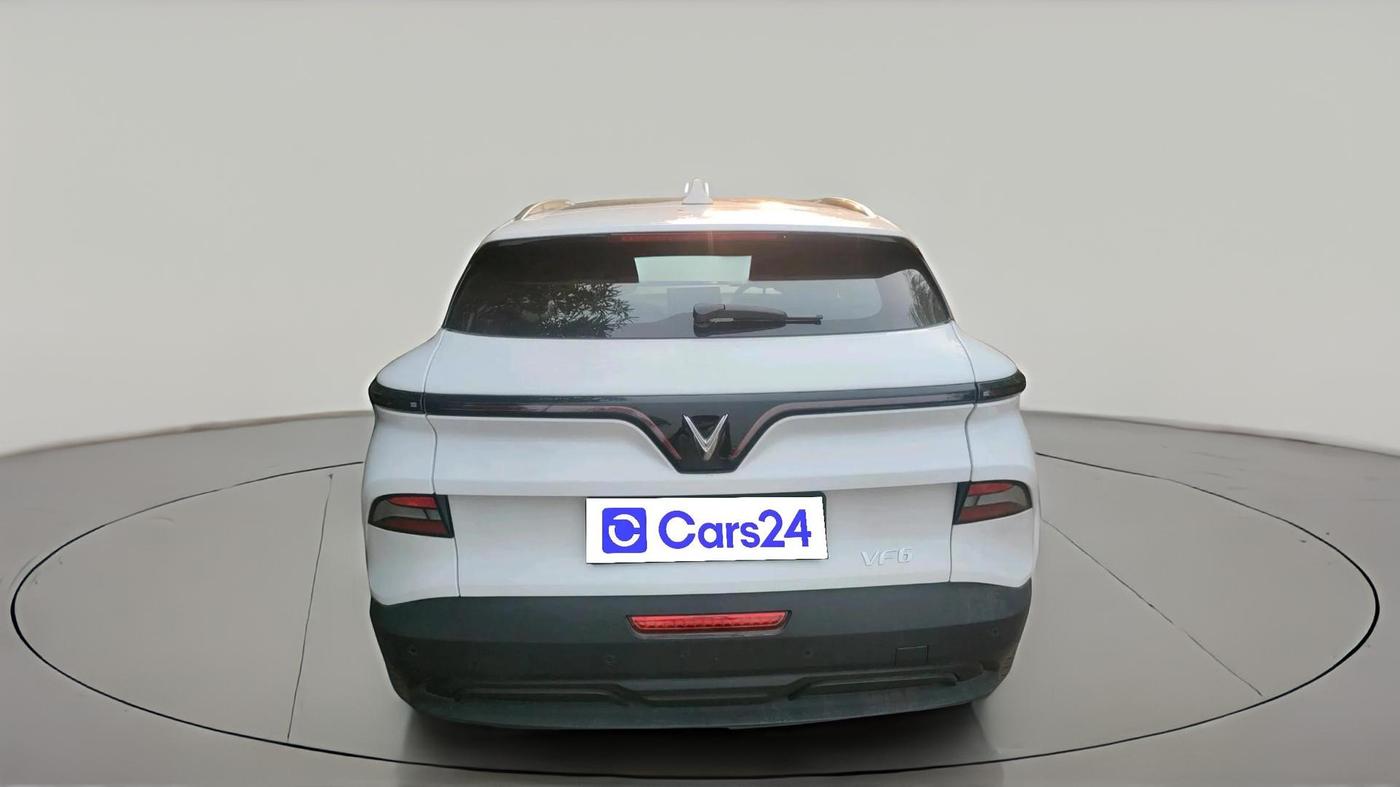 2025 MG Windsor EV Essence, Electric, Automatic, 10,000 km, exterior