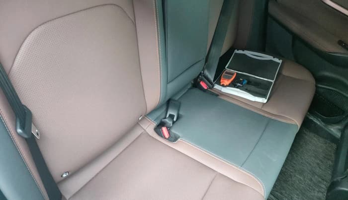 2025 MG Windsor EV Essence, Electric, Automatic, 10,000 km, interior