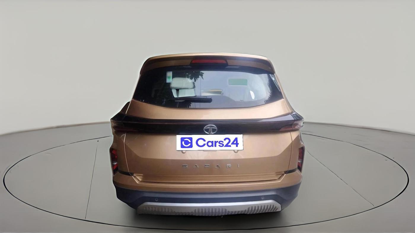 2023 Tata Safari ACCOMPLISHED PLUS DUAL TONE AT, Diesel, Automatic, 51,287 km, exterior