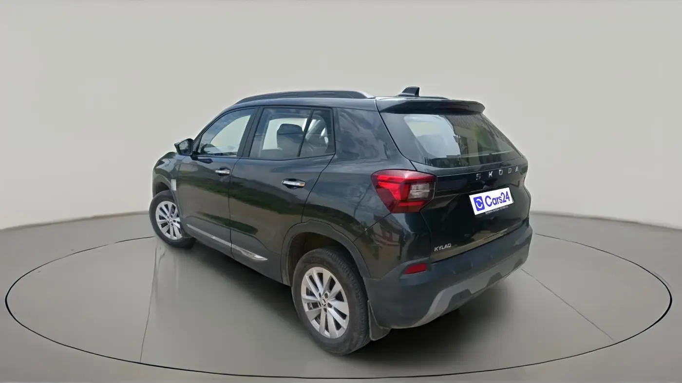 2025 Skoda Kylaq Signature Plus, Petrol, Manual, 16,994 km, exterior