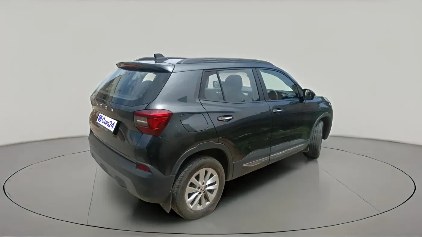 2025 Skoda Kylaq Signature Plus, Petrol, Manual, 16,994 km, exterior