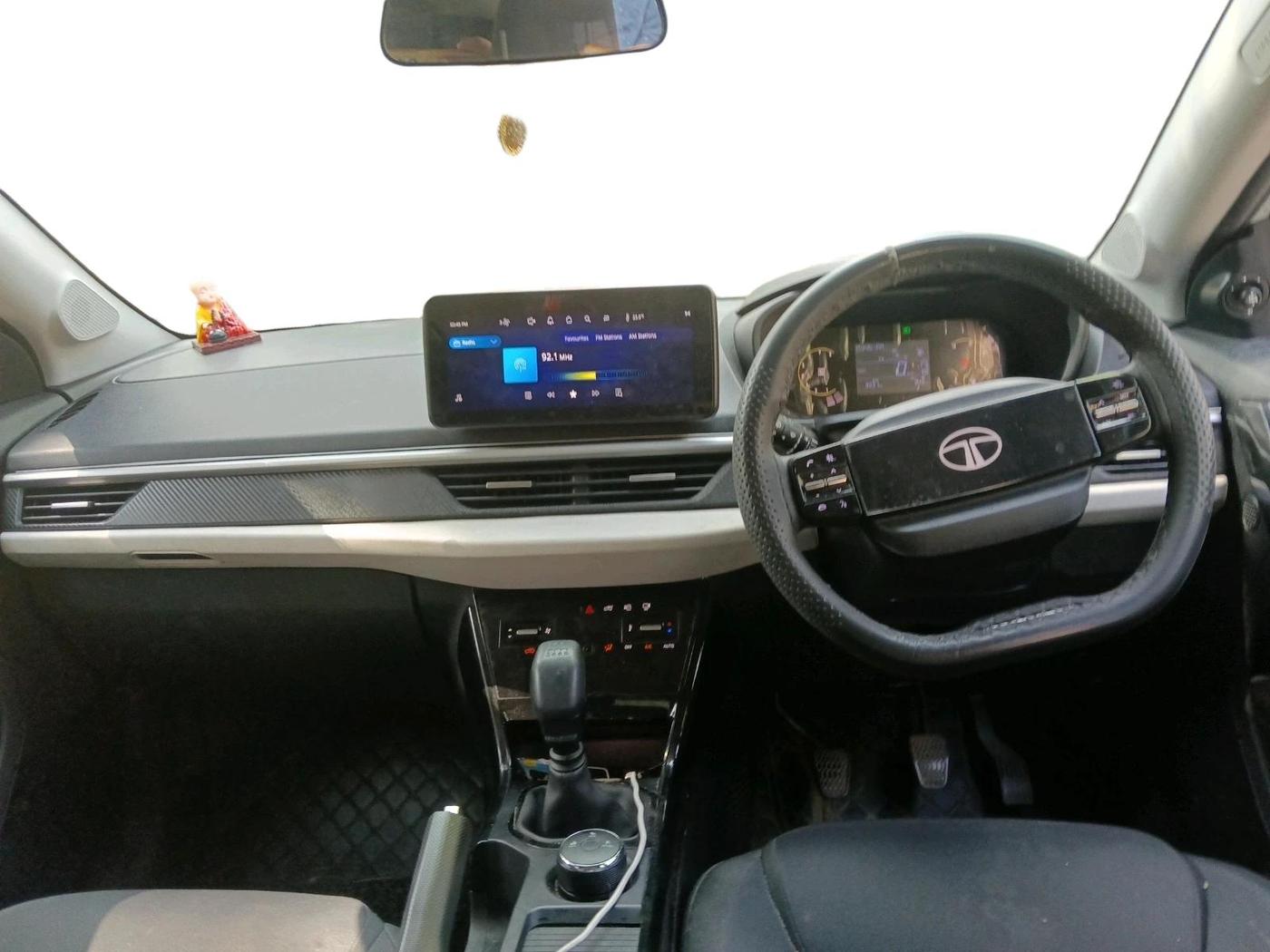 2025 Tata NEXON CREATIVE + SUNROOF 1.2 PETROL, Petrol, Manual, 9,331 km, interior
