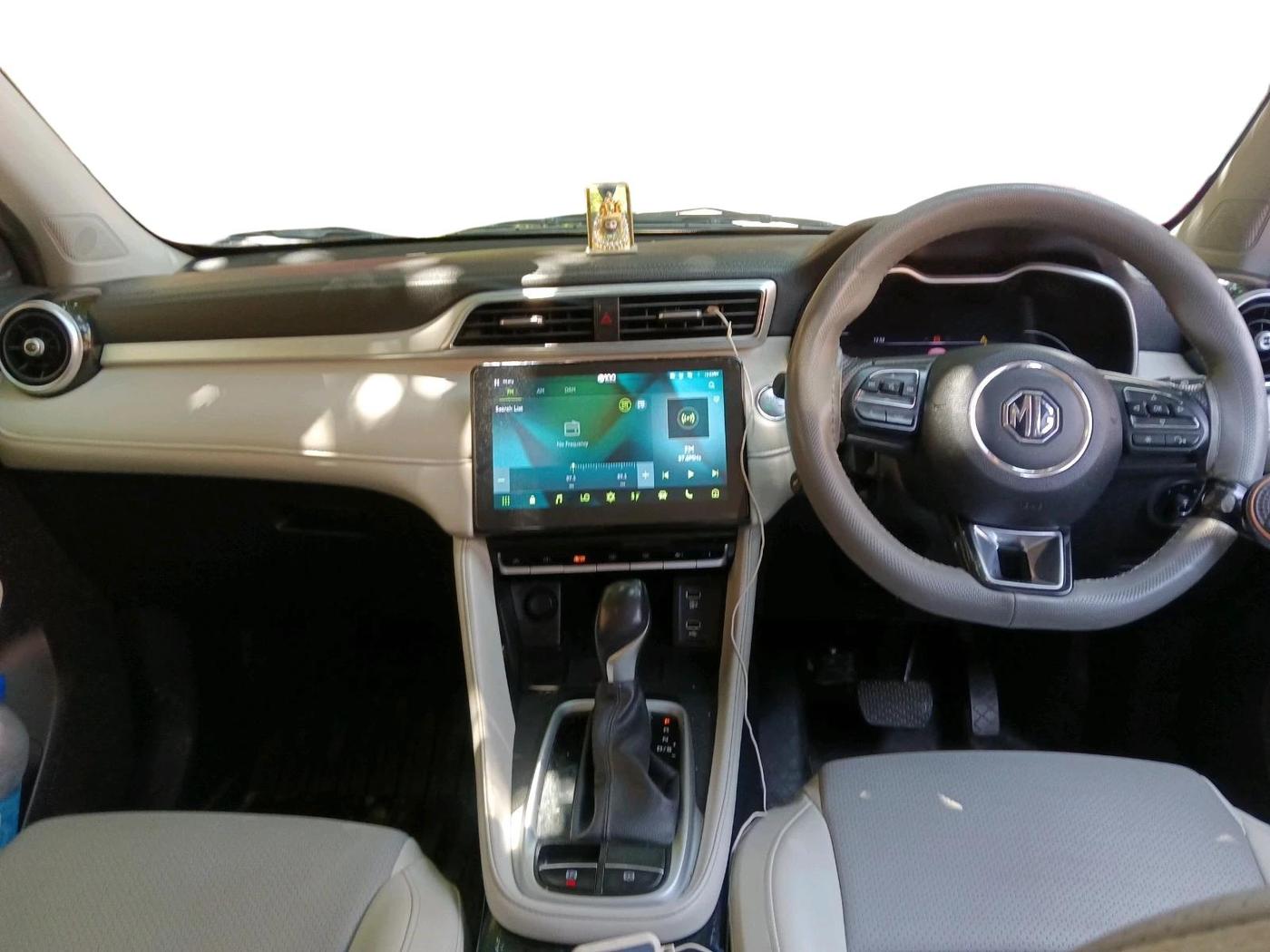2024 MG ASTOR SAVVY 1.5 CVT, Petrol, Automatic, 42,258 km, interior