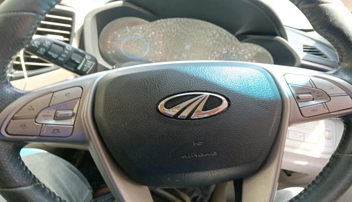 2020 Mahindra XUV300 W8 1.2 PETROL, Petrol, Manual, 53,308 km, interior