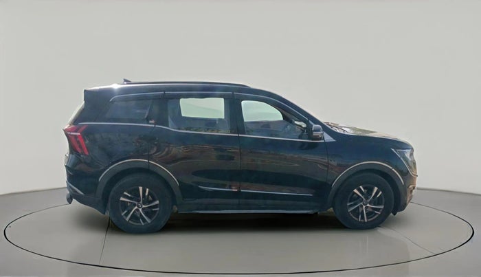 2022 Mahindra XUV700 AX 5 P AT 5 STR, Petrol, Automatic, 63,460 km, exterior
