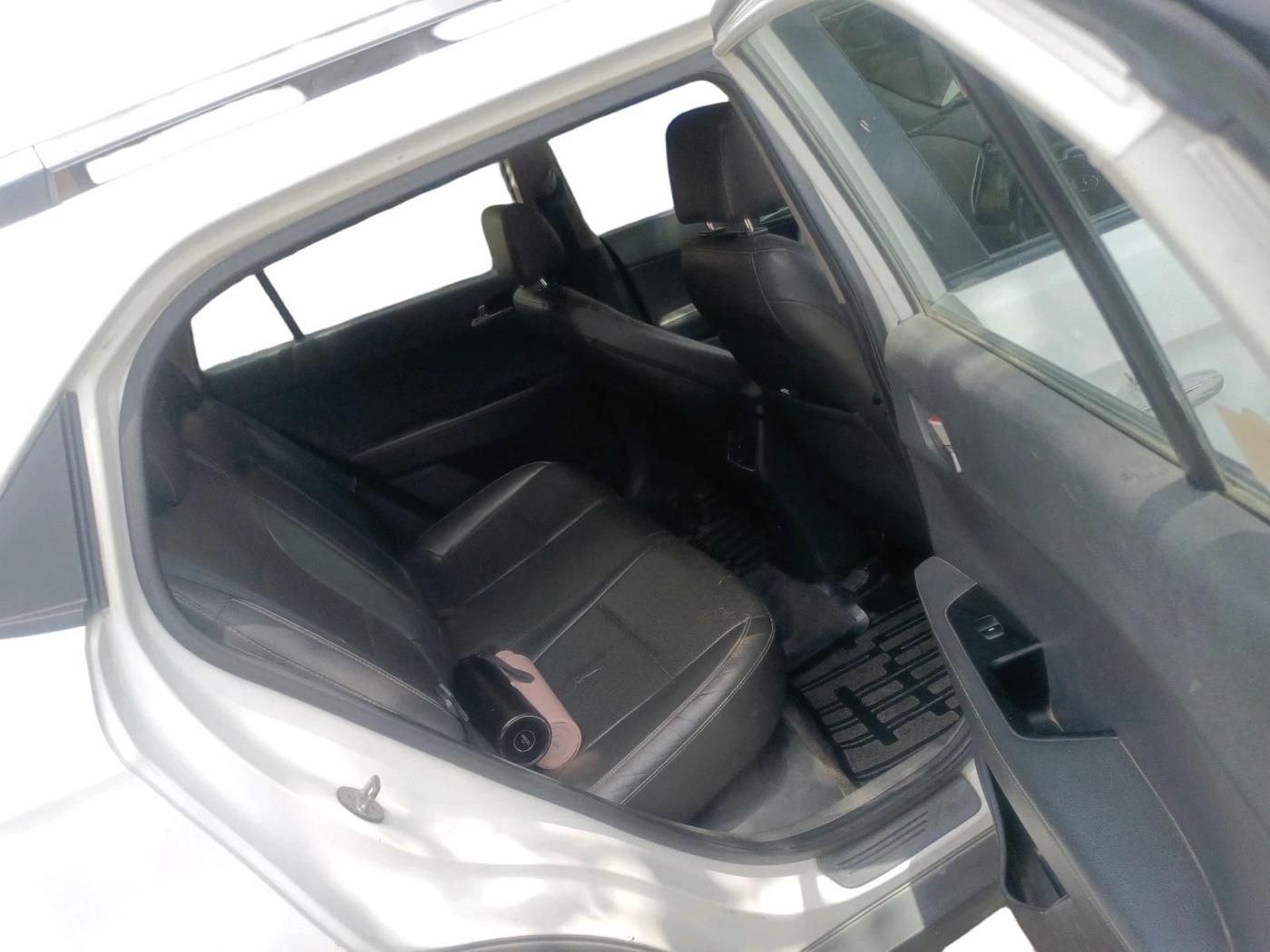 2017 Hyundai Creta SX (O) 1.6 DIESEL, Diesel, Manual, 1,76,563 km, interior