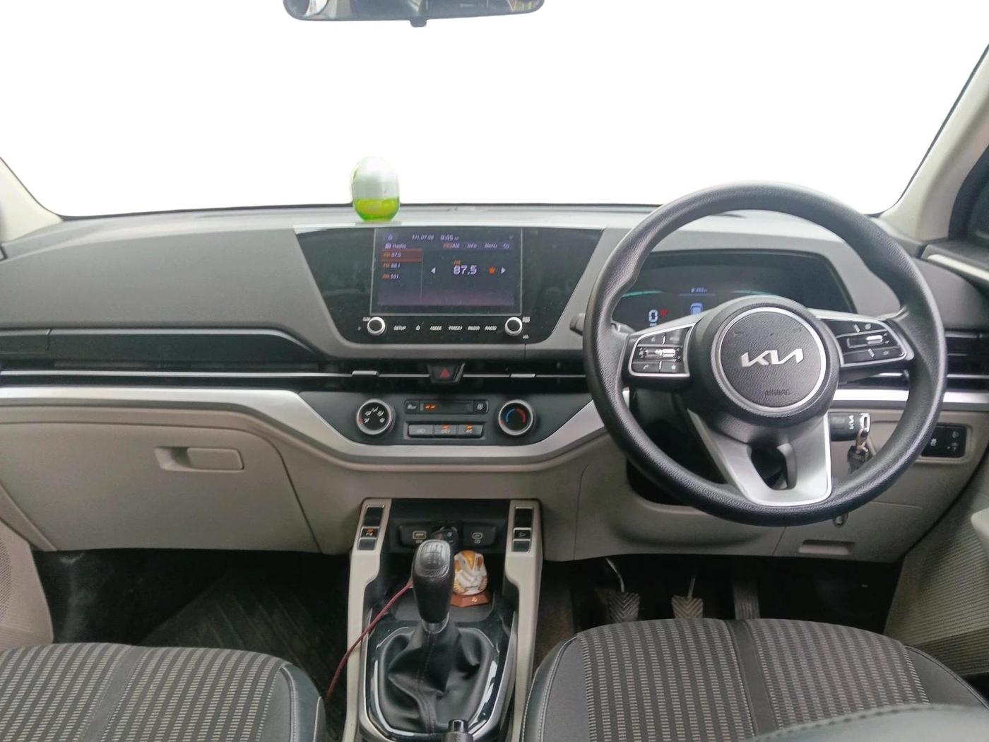 2022 KIA CARENS PRESTIGE 1.4 PETROL 7 STR, Petrol, Manual, 37,600 km, interior