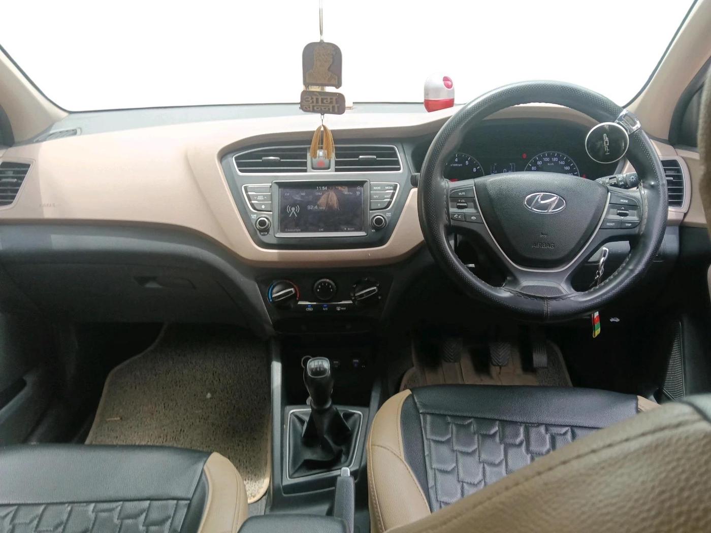 2019 Hyundai Elite i20 SPORTZ PLUS 1.2, Petrol, Manual, 56,315 km, interior