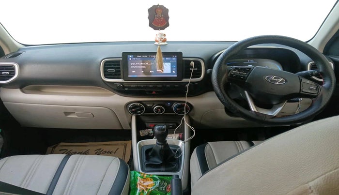 2022 Hyundai VENUE S(O) 1.2, Petrol, Manual, 26,503 km, interior