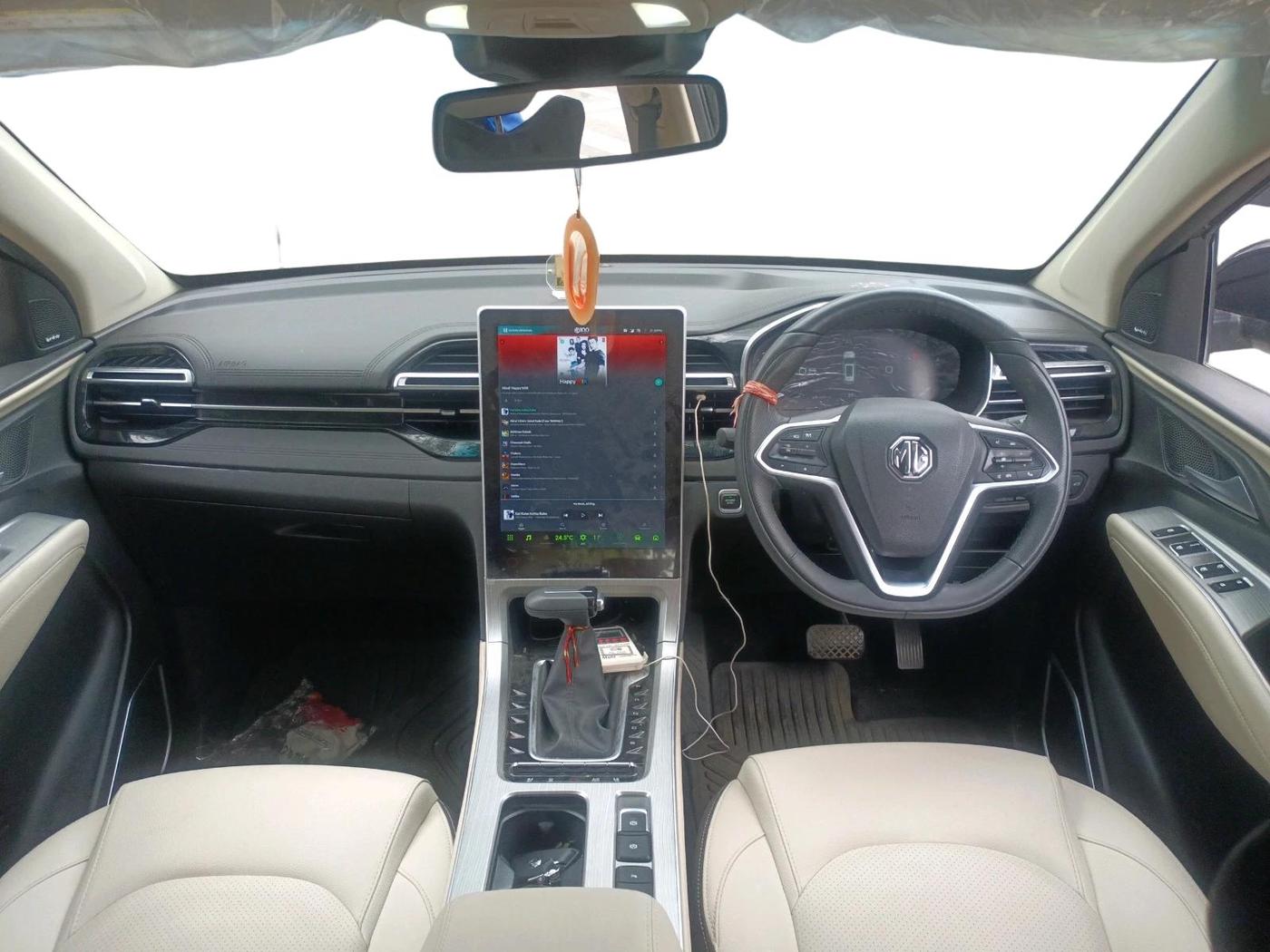 2024 MG HECTOR SAVVY PRO 1.5 TURBO CVT PETROL, Petrol, Automatic, 8,064 km, interior