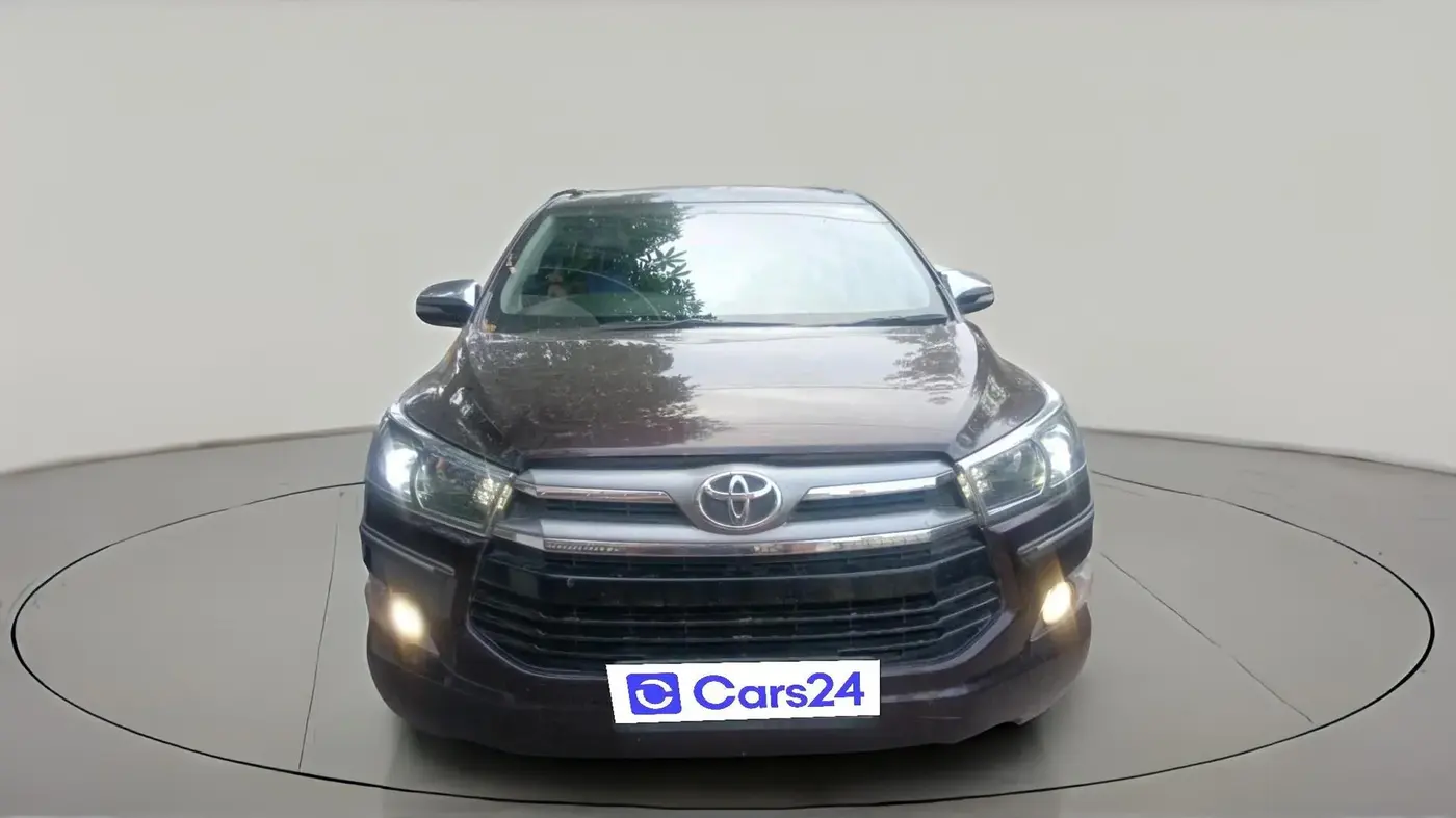 2017 Toyota Innova Crysta 2.4 ZX 7 STR, Diesel, Manual, 1,12,908 km, exterior