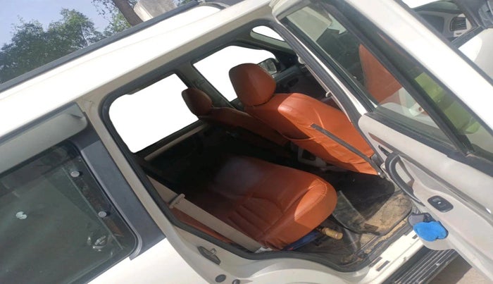 2017 Mahindra Scorpio S10 1.99 INTELLI-HYBRID, Diesel, Manual, 1,11,750 km, interior