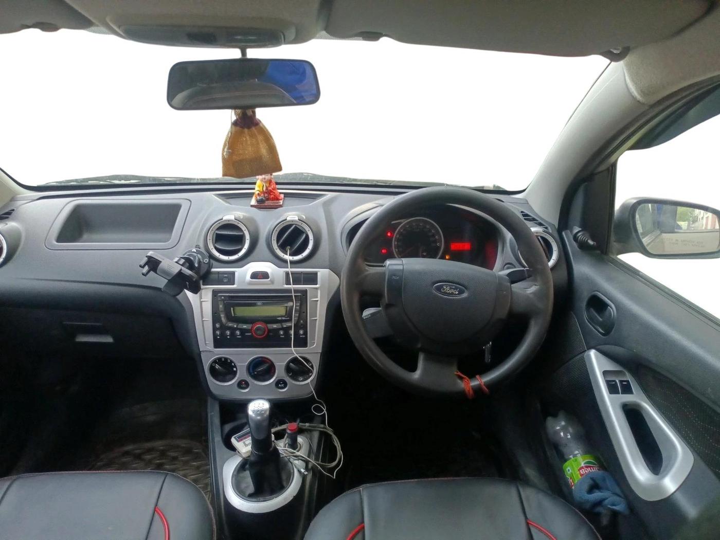 2013 Ford Figo ZXI 1.4 DIESEL, Diesel, Manual, 85,810 km, interior