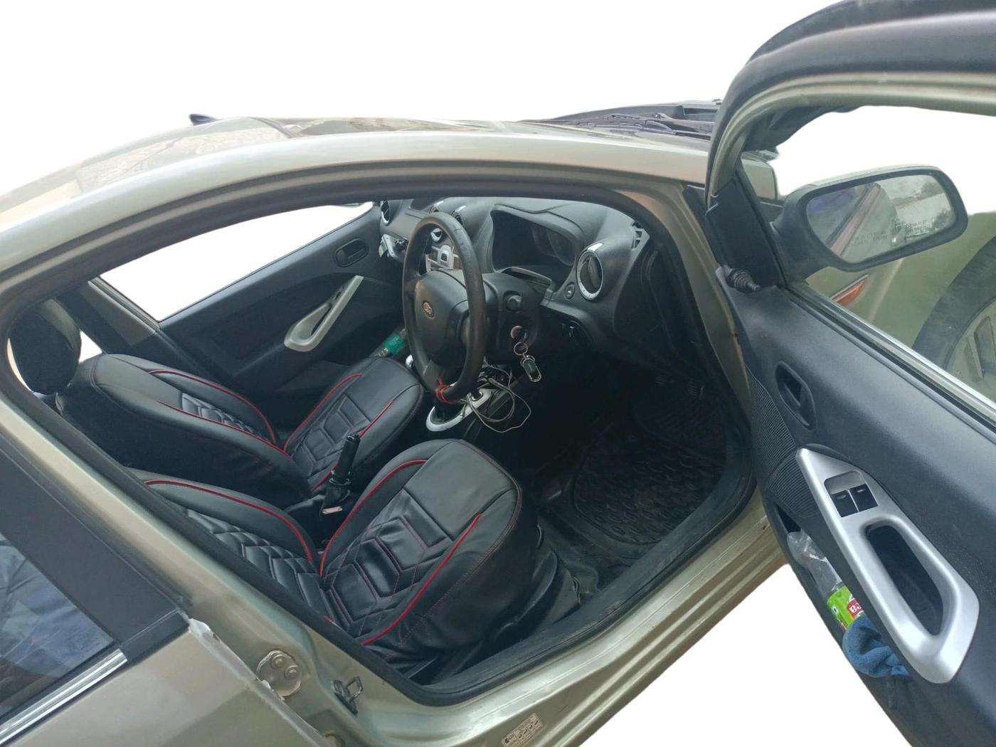 2013 Ford Figo ZXI 1.4 DIESEL, Diesel, Manual, 85,810 km, interior