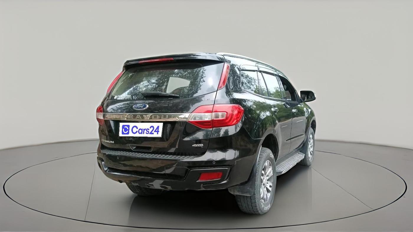 2018 Ford Endeavour TITANIUM 3.2 4X4 AT, Diesel, Automatic, 1,17,306 km, exterior