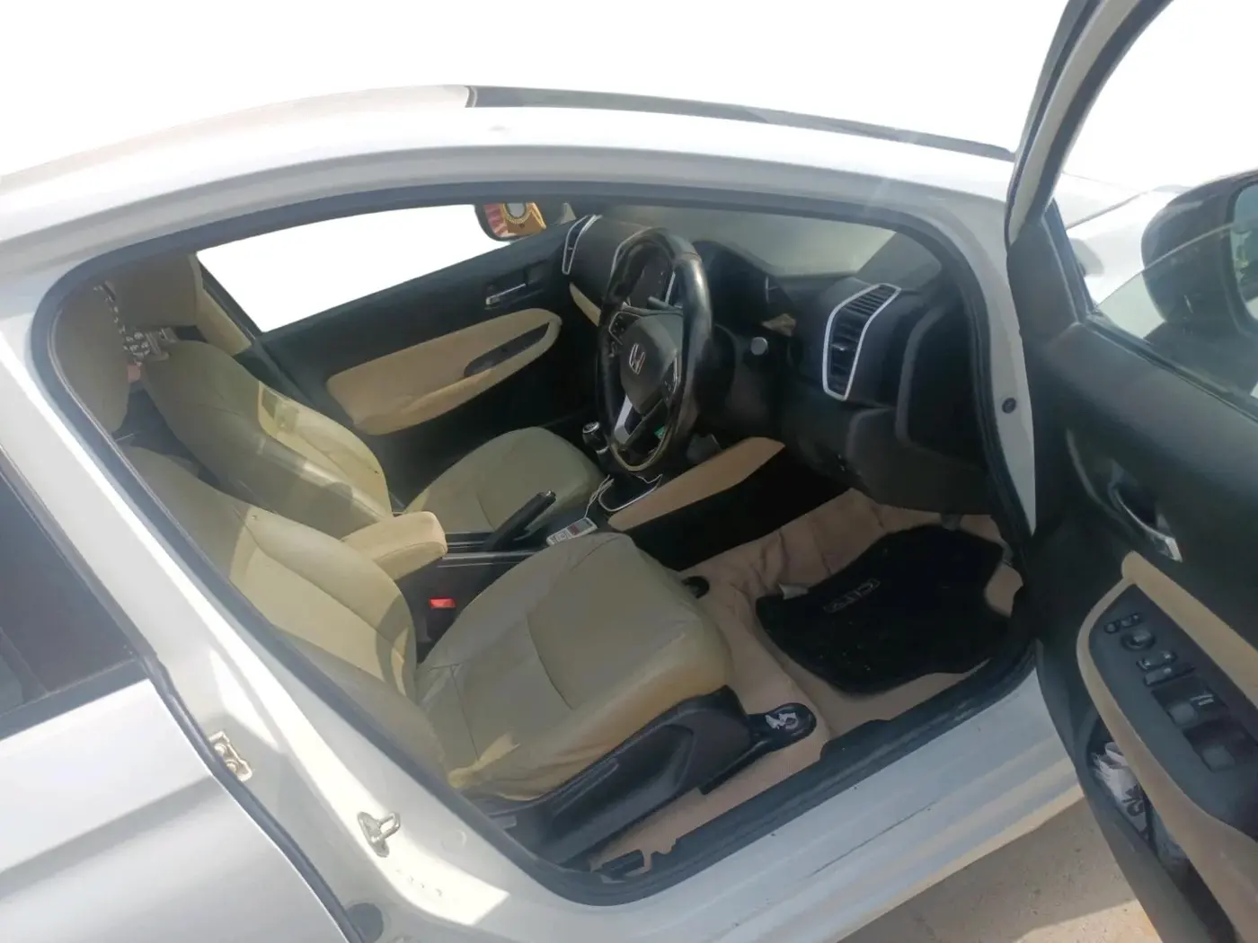 2020 Honda City 1.5L I-VTEC V MT, Petrol, Manual, 66,157 km, interior