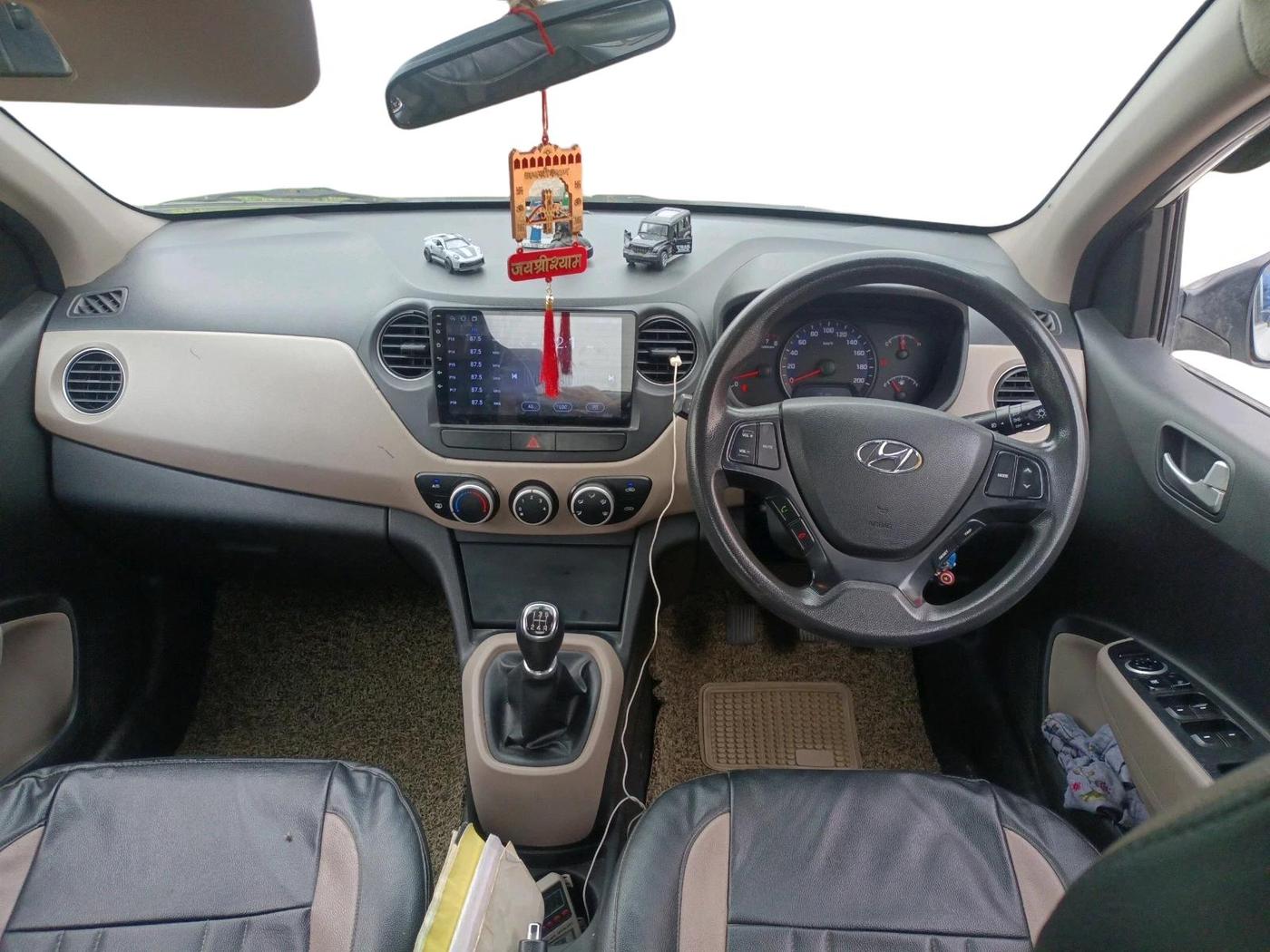 2016 Hyundai Xcent S 1.2, Petrol, Manual, 65,535 km, interior