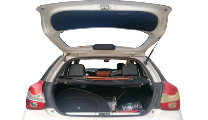 2017 Toyota Etios Liva G, Petrol, Manual, 49,354 km, exterior