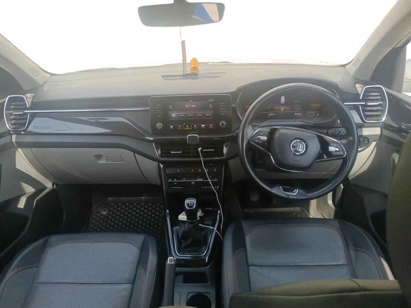 2022 Skoda KUSHAQ STYLE 1.0L TSI MT, Petrol, Manual, 69,822 km, interior