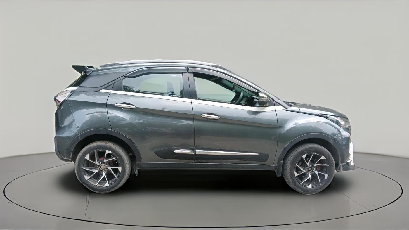 2022 Tata NEXON XMA SUNROOF PETROL, Petrol, Automatic, 35,927 km, exterior