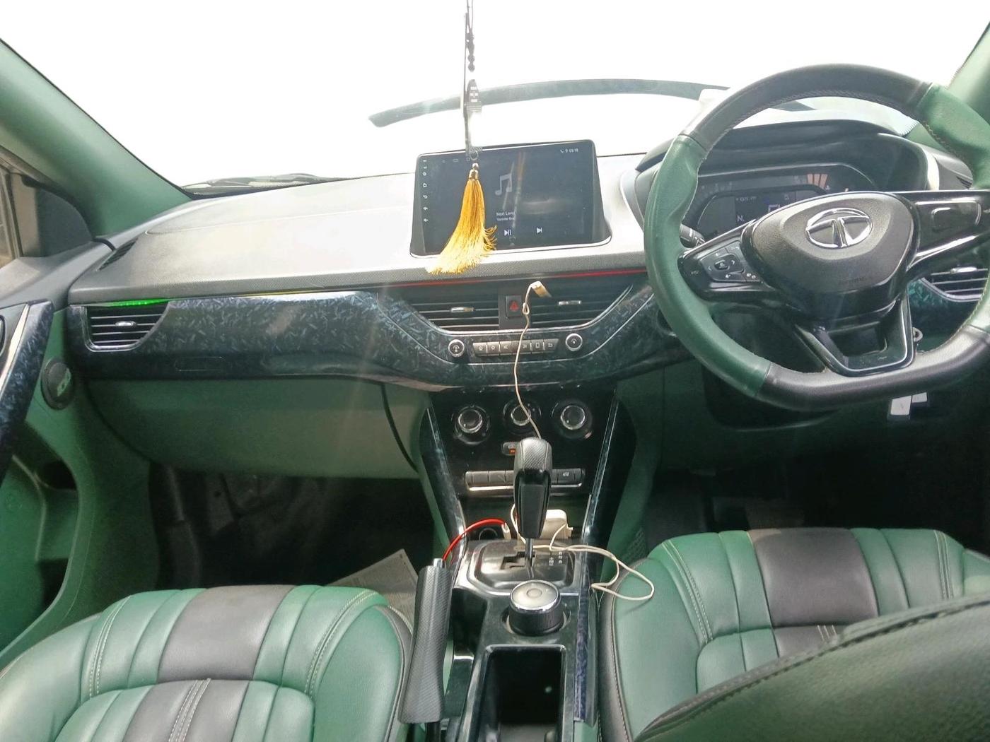 2022 Tata NEXON XMA SUNROOF PETROL, Petrol, Automatic, 35,927 km, interior
