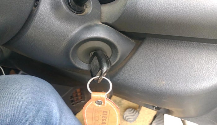 2016 Renault Kwid RXT 0.8 (O), Petrol, Manual, 80,895 km, interior