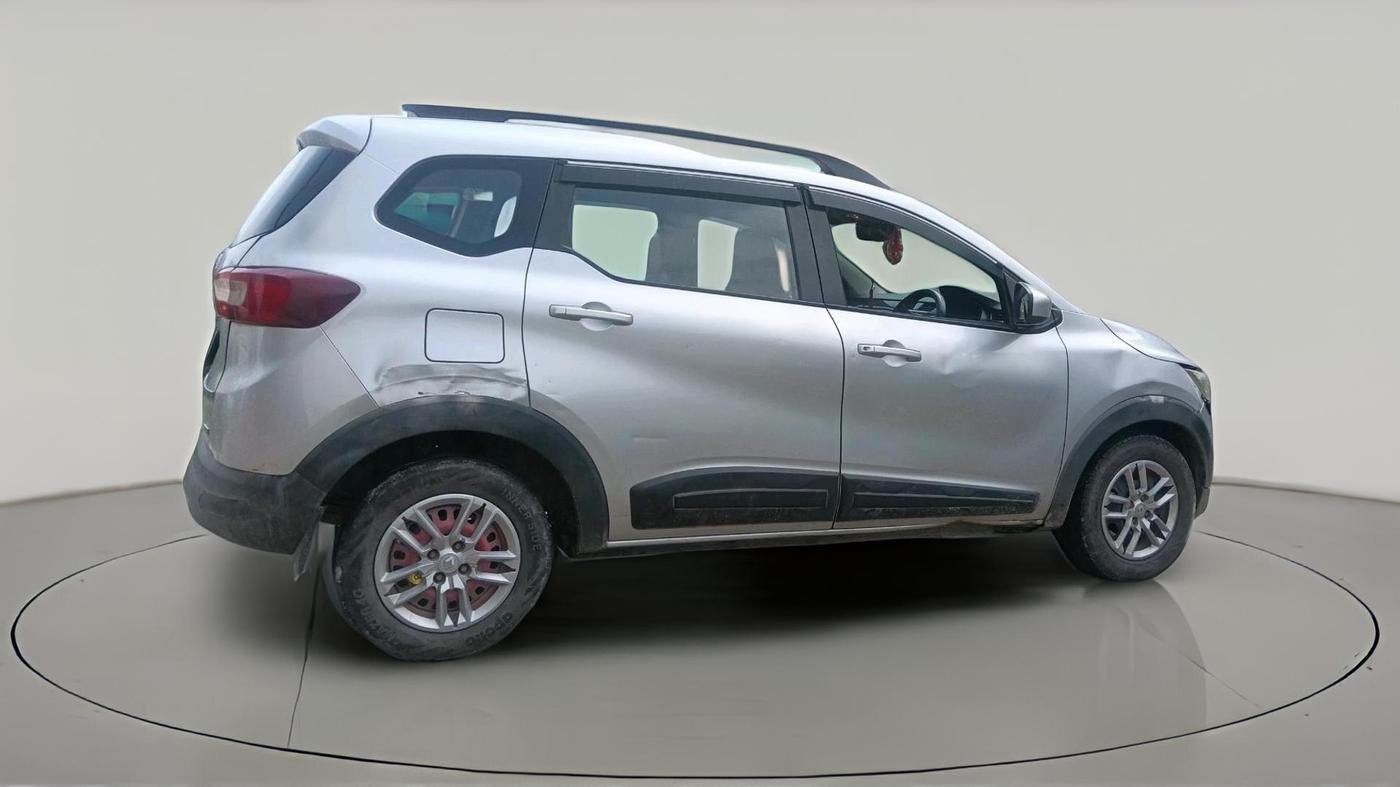 2020 Renault TRIBER RXT, Petrol, Manual, 1,48,307 km, exterior