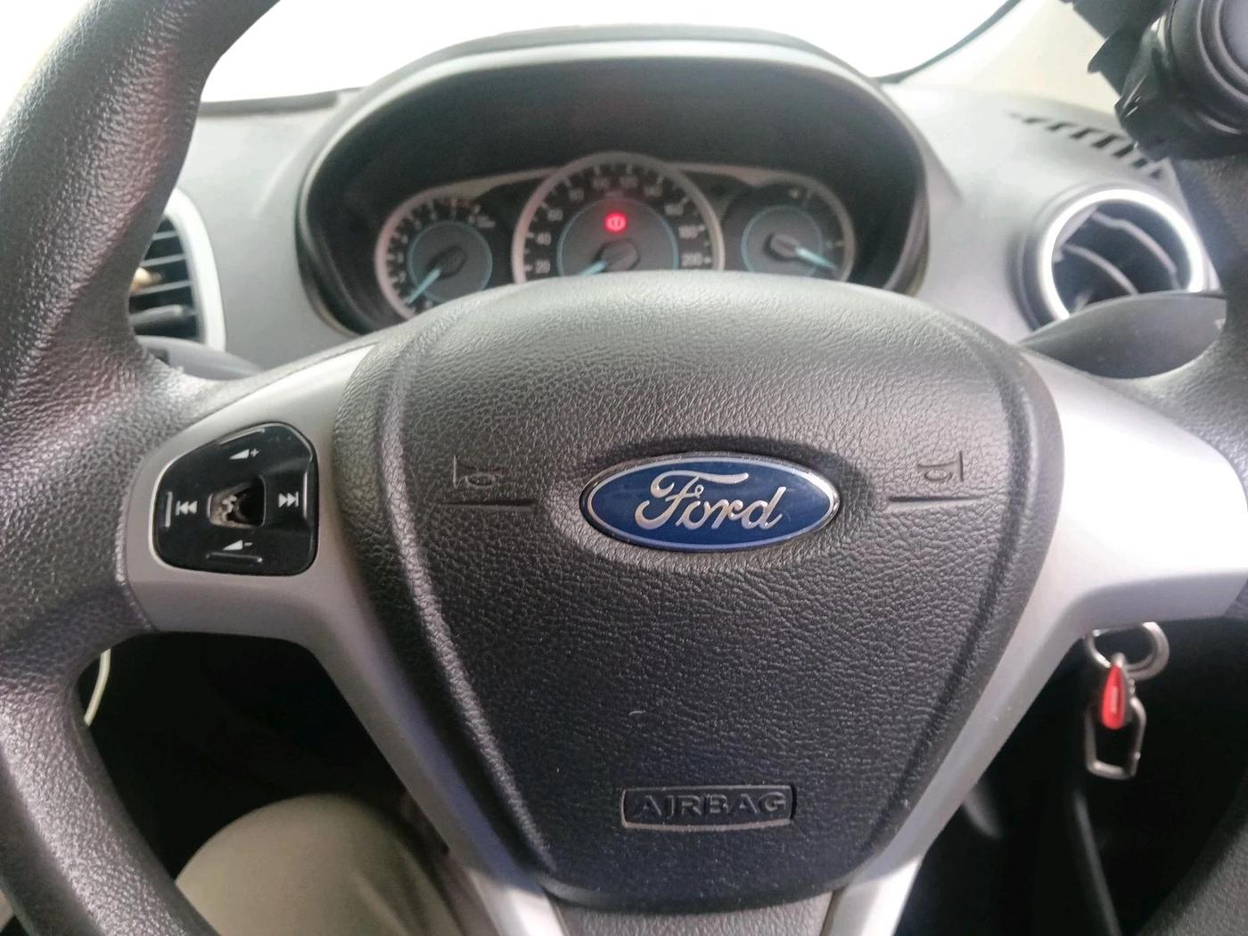 2016 Ford New Figo TREND 1.2 PETROL, Petrol, Manual, 44,471 km, interior