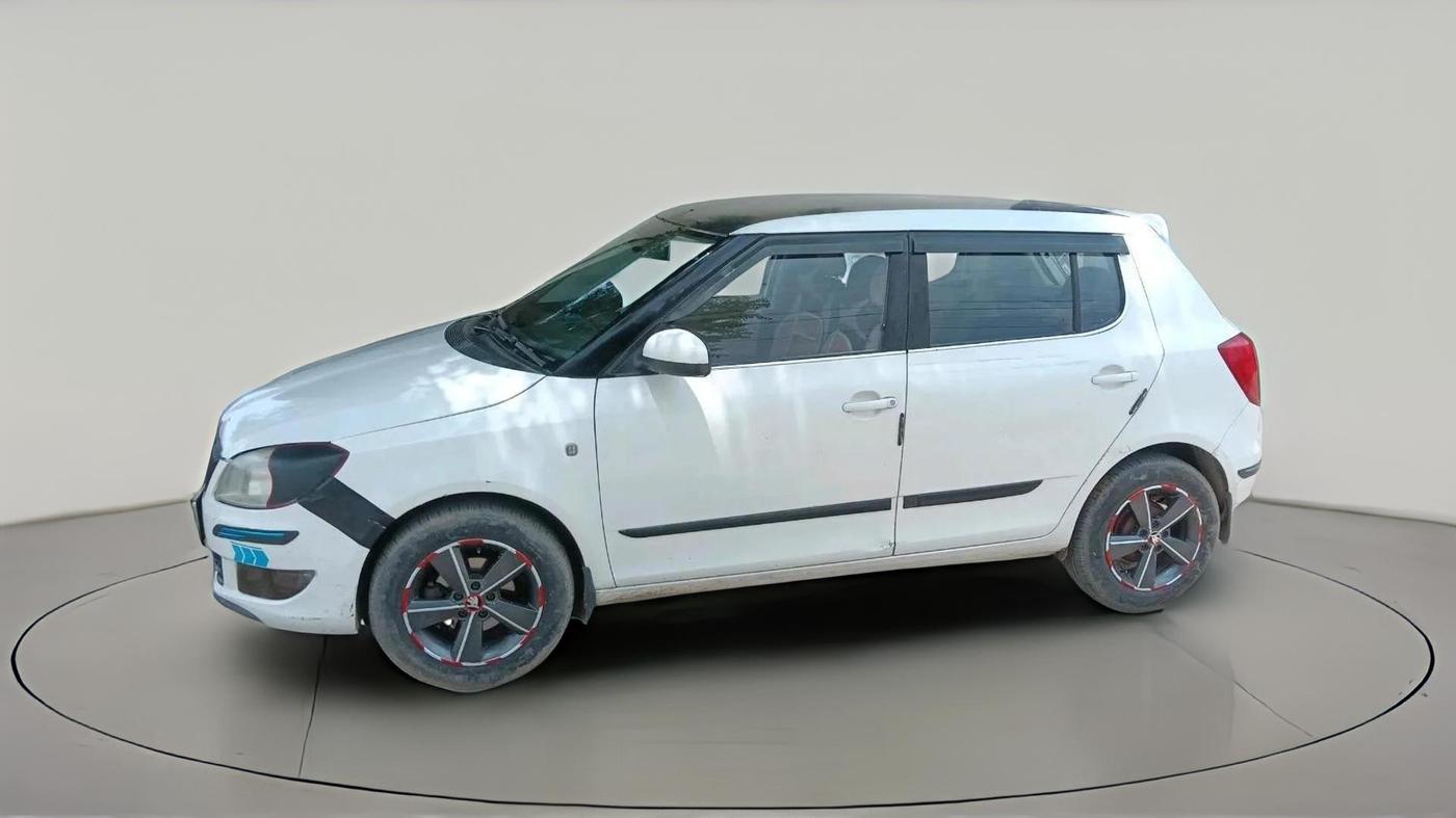 2011 Skoda Fabia ACTIVE 1.2 MPI, CNG, Manual, 86,632 km, exterior