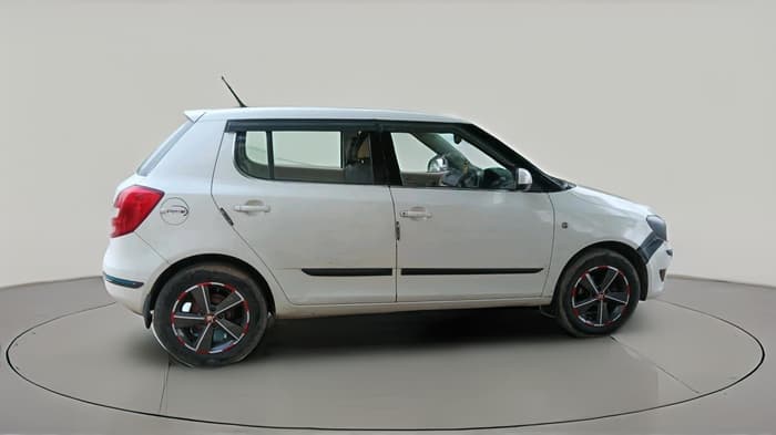 2011 Skoda Fabia ACTIVE 1.2 MPI, CNG, Manual, 86,632 km, exterior